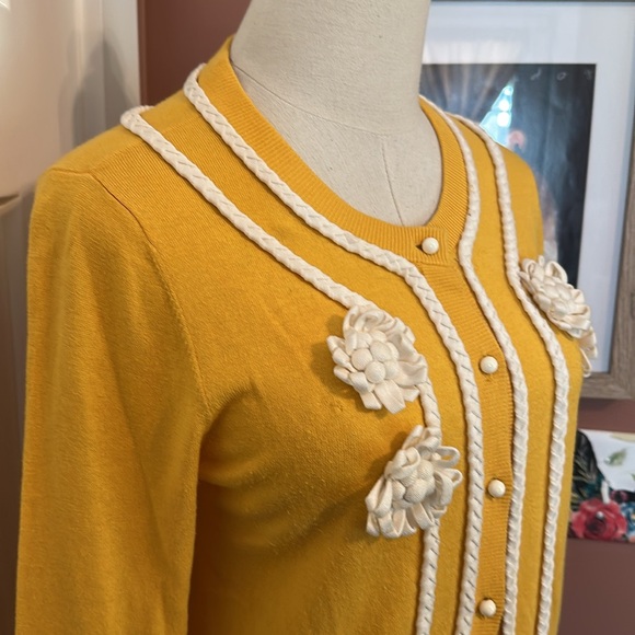 Kate Spade | live colorfully | yellow cream | flower appliqué | S | cardigan - Picture 2 of 13